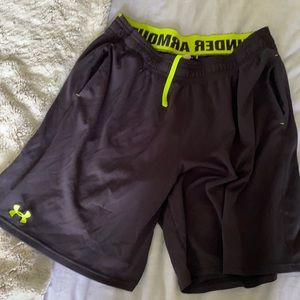 Men’s under armour gym shorts